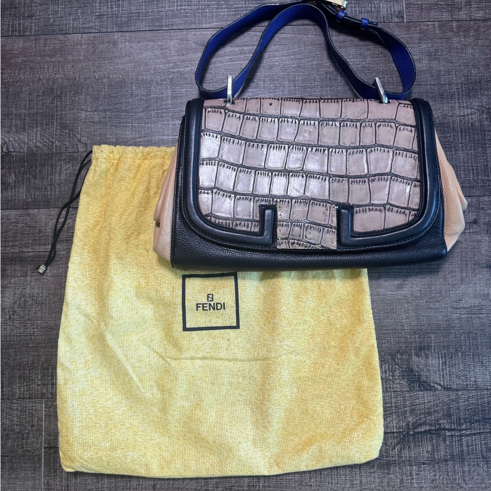 Fendi Silvana Women’s Leather  Bag